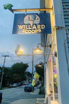 Willard Scoops by null
