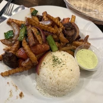 OMELI Kitchen - Lomo Saltado - Vietnamese Near Me - Fullerton, California