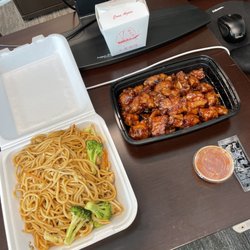 Golden Dragon - Lo mein and orange chicken amazing