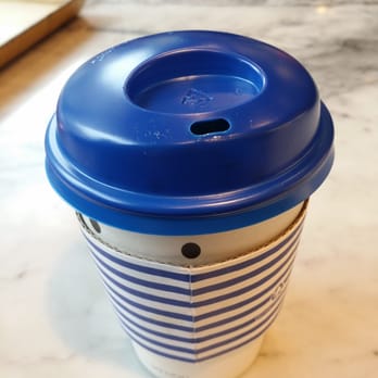 Paris Baguette - Cafe americano.  Not so flavorful - Bakeries Near Me - Flushing, New York
