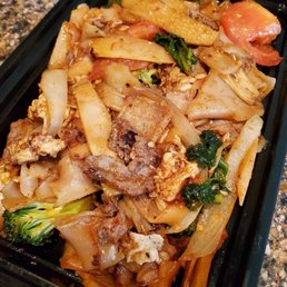 Pad Kee Mao with Beef Pad Kee Mao with Beef