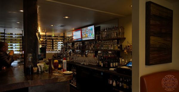 Baird's On B Bar & Grill by null