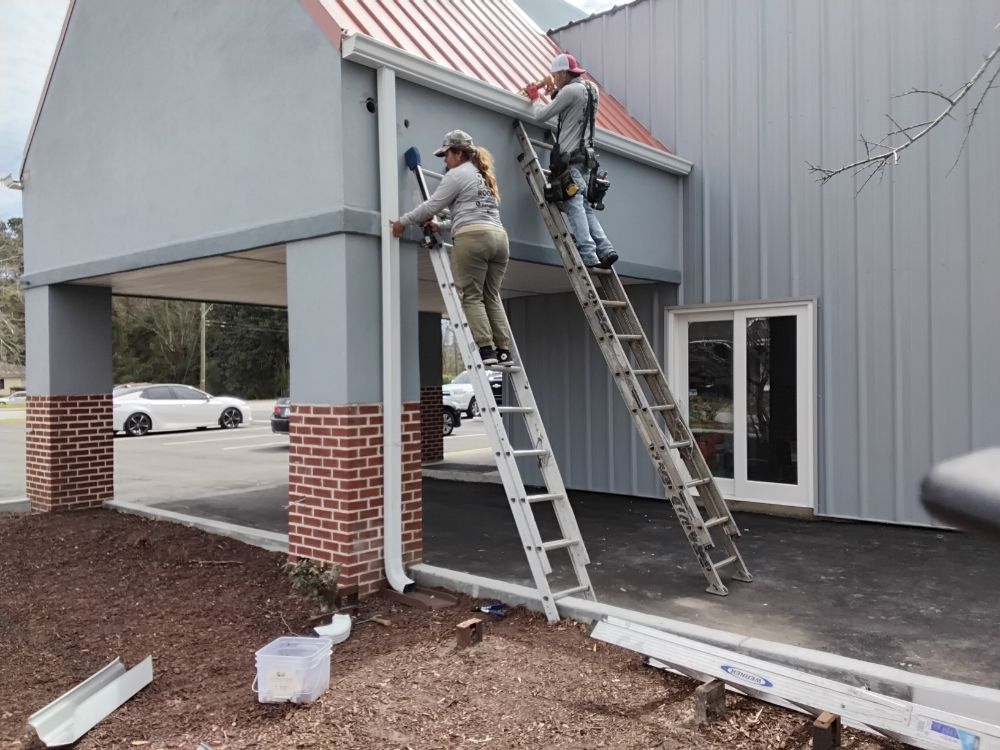 Slide of H&R Roofing and Construction