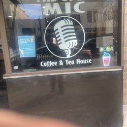 EIKU - The Open Mic Coffee And Tea House - Coffee house