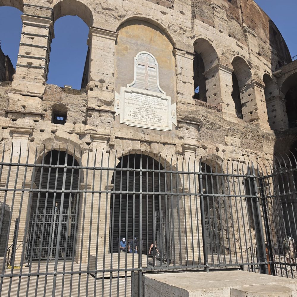 Colosseo - Local Flavor Near Me - Rome, RM