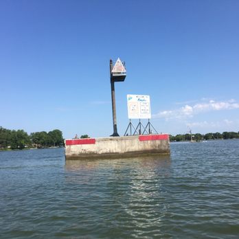 Fox River Kayaking Company - Paddleboarding Near Me