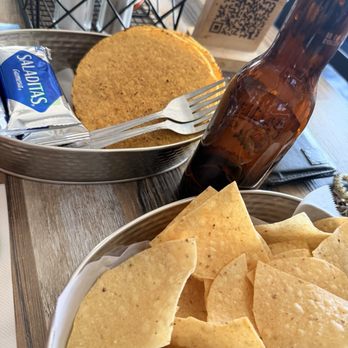 La Cruda Mariscos & Grill - Complimentary chips and salsa - Seafood Near Me - Pearblossom, California La Cruda Mariscos & Grill - Complimentary chips and salsa - Seafood Near Me - Pearblossom, California
