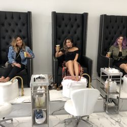 Lux Nail Beauty Bar