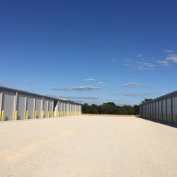 Table Rock Storage - Love where you decide to store your boat or RV. Extra wide drives, remote open doors, right behind the grocery store.