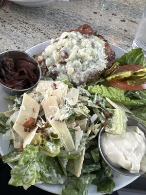 R Bar & Grill by null