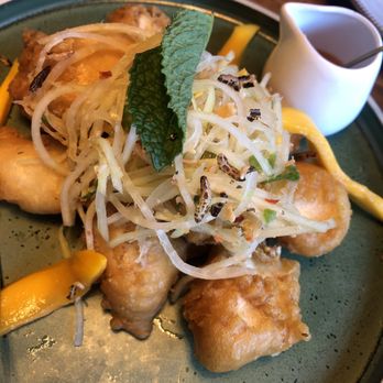 Star Leaf - Tropical Mango Fish, just ok - Asian Fusion Near Me - Pasadena, California