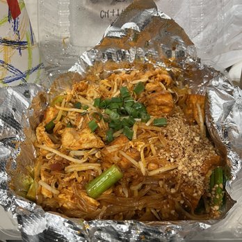 Thai Pepper Cuisine - Pad Thai with chicken and tofu - Thai Near Me - San Diego, California