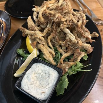 Julia's Vegetarian Restaurant - Fried oyster mushrooms - Vegetarian Near Me - Pacific Grove, California