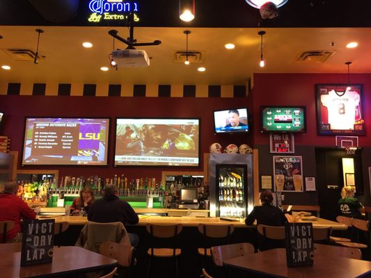 Buffalo Wild Wings by null