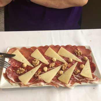 El Rey del Bacalao - Chorizo , jamón serrano and cheese - Mediterranean Near Me - Barcelona, B