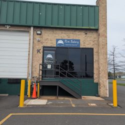 Rise Bakery - Front entrance