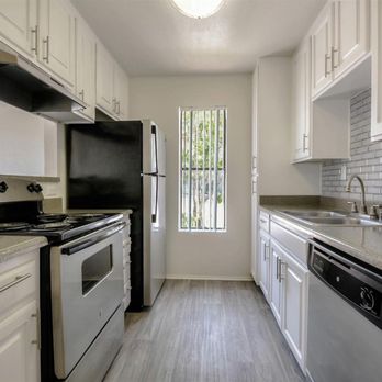 Summit Apartments - Apartments Near Me - Escondido, California