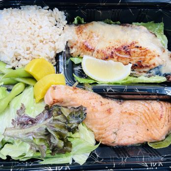 Bento & Curry - Combo plate w/ broiled shio salmon, and misoyaki butterfish. - Japanese Curry Near Me - Pearl City, Hawaii