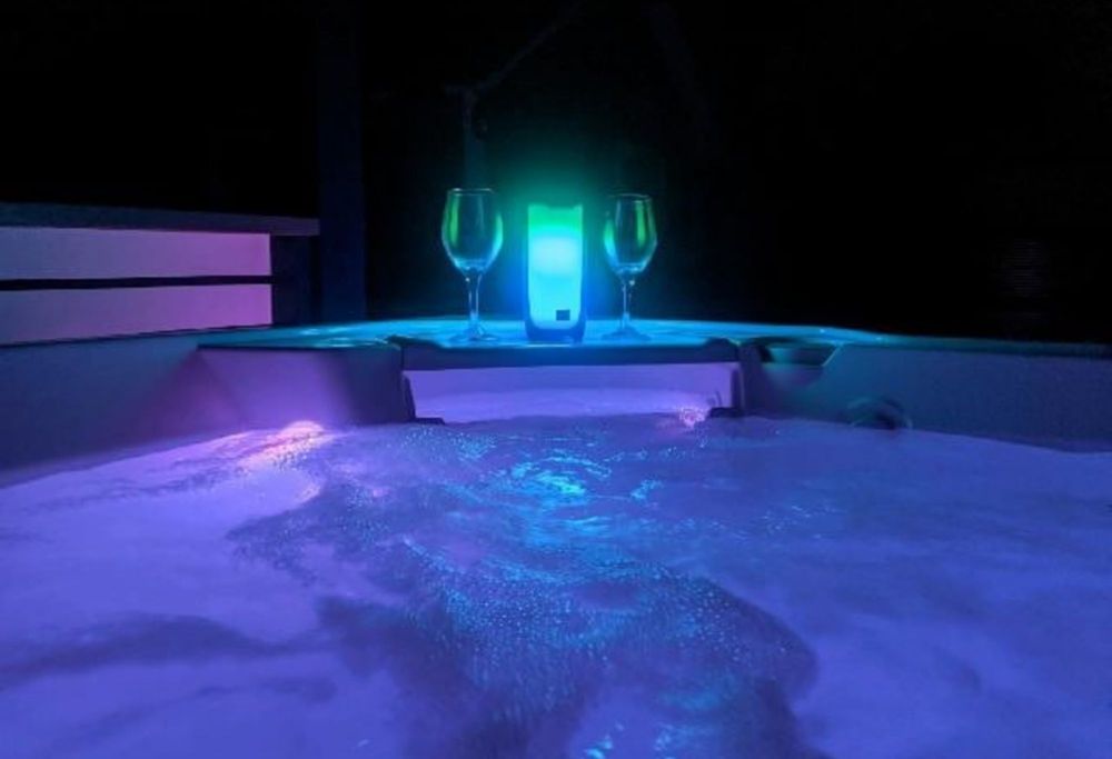 HOT TUBS PLUS Updated September 2024 71 Photos & 36 Reviews 4301