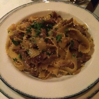 Da Emma - Fettuccine with porcini mushrooms ($25) - Italian Near Me - Montreal, Quebec