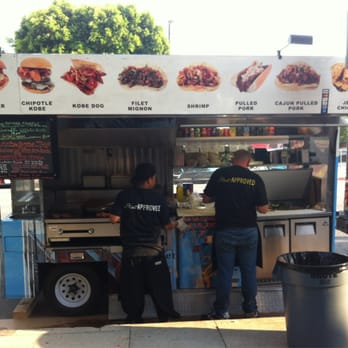 Street Kitchen - Food Trucks Near Me