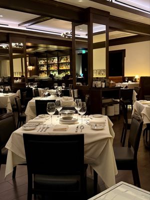 Joe's Seafood, Prime Steak & Stone Crab by null