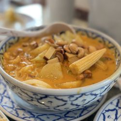 President Thai - Mussamun Curry with veggies