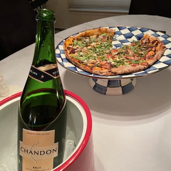Ella’s - Pizza and Champagne - Pizza Near Me - Huntington, New York
