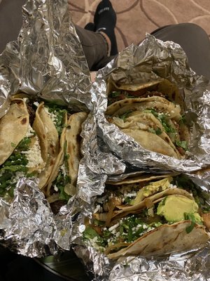 Loz Lokoz Takoz (Food Truck) by null