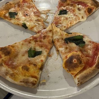 Ristorante La Strada - margarita pizza - Italian Near Me - Praiano, SA Ristorante La Strada - margarita pizza - Italian Near Me - Praiano, SA