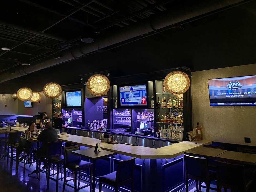 FIVE 13 LIQUOR LOUNGE 25 Photos & 16 Reviews 794 Franklin Ave