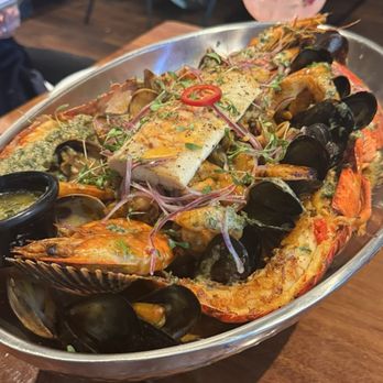 Limón - fiesta de mariscos - Peruvian Near Me - Mountain View, California