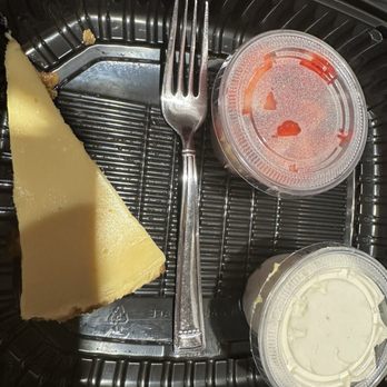 Engleside Restaurant - Tiny piece of Key lime pie -- not even as long as a very small desert fork and 2" wide for $10 ?!?! - Sushi Bars Near Me - Beach Haven, New Jersey