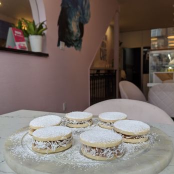 Pomarosa Coffee Shop & Kitchen - Alfajores with caramel - Venezuelan Near Me - Toronto, Ontario