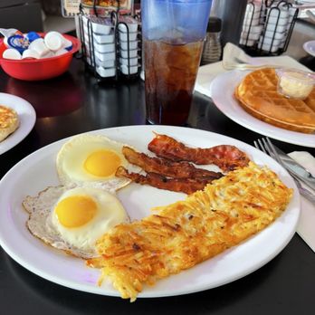 Nelson's Diner - Two eggs, bacon, hashbrowns. - Diners Near Me - Pompano Beach, Florida Nelson's Diner - Two eggs, bacon, hashbrowns. - Diners Near Me - Pompano Beach, Florida