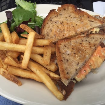 Veggie Galaxy - Vegan Reuben sandwich.  Excellent! - Breakfast & Brunch Near Me - Cambridge, Massachusetts