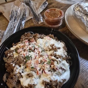 Que Onda Tacobar - Burrito bowl steak - Tacos Near Me - Vacaville, California