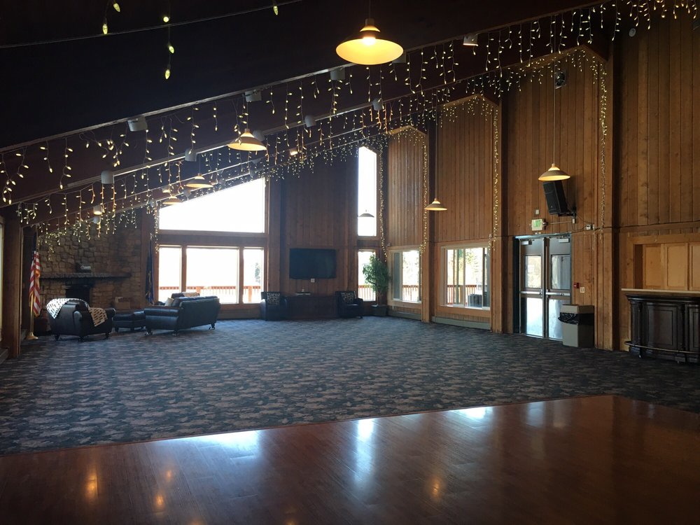 Bayshore Clubhouse - wedding in Anchorage, AK