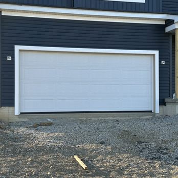 Dynamic Doors - New build home - Garage Door Services Near Me - Grove City, Ohio