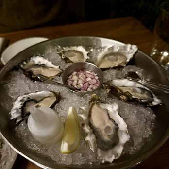 Peerless Restaurant & Bar - Oysters on the Half Shell - New American Near Me - Ashland, Oregon