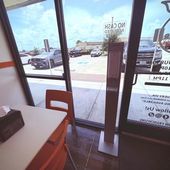 The Peach Cobbler Factory - Hand sanitizer at door! - Desserts Near Me - Richmond, Texas