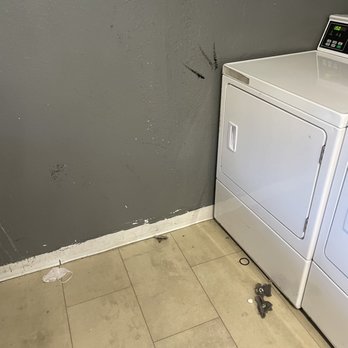 Shadow Point Apartments - Dirty ass laundry room. All the kids come in and try to steal your clothes. - Apartments Near Me - Spring Valley, California Shadow Point Apartments - Dirty ass laundry room. All the kids come in and try to steal your clothes. - Apartments Near Me - Spring Valley, California