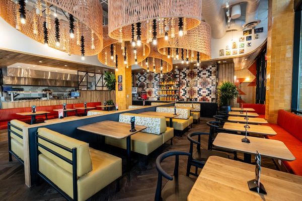 Nando's PERi-PERi by null