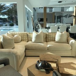Nice n Clean - Freshly cleaned family room