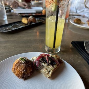 Black Walnut  - Shrimp and grits bite and burgundy mushrooms bite - New American Near Me - Oklahoma City, Oklahoma