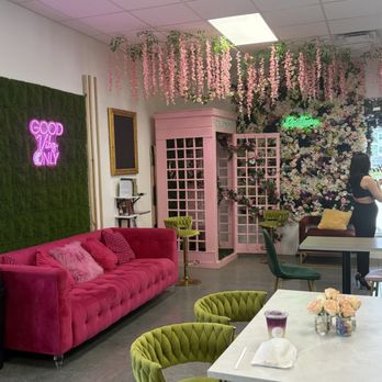 Cadeau Cafe - Coffee & Tea Near Me - Fort Myers, Florida Cadeau Cafe - Coffee & Tea Near Me - Fort Myers, Florida
