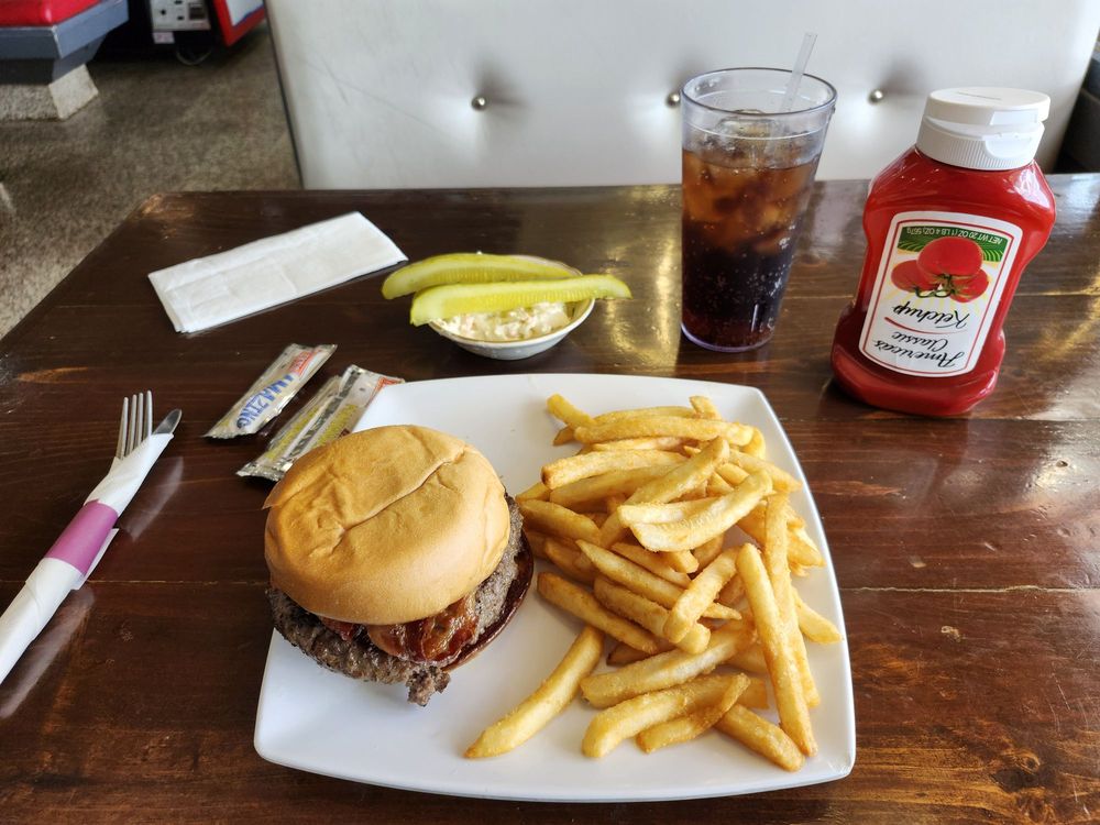 Silver Star Diner Logo