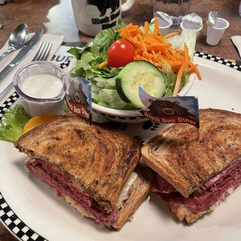 Black Bear Diner Reno - Reuben (970 cals.) with side salad and hot cocoa - American Near Me - Reno, Nevada Black Bear Diner Reno - Reuben (970 cals.) with side salad and hot cocoa - American Near Me - Reno, Nevada