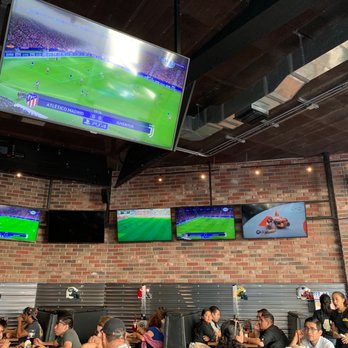 California Buffalo Wings - Sports Bars Near Me - Tijuana, BCN California Buffalo Wings - Sports Bars Near Me - Tijuana, BCN