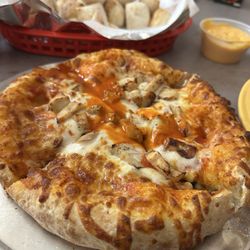 Apollo Pizza - Buffalo chicken pizza